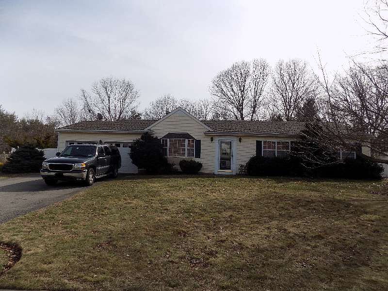 1st image of 12 Sandpiper Ln