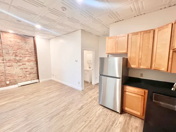 19 Market St, Potsdam, NY