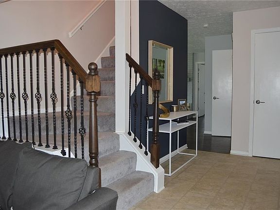 3rd image of 1480 Winchell Dr