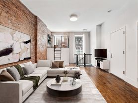 125 E 83rd St, New York, NY