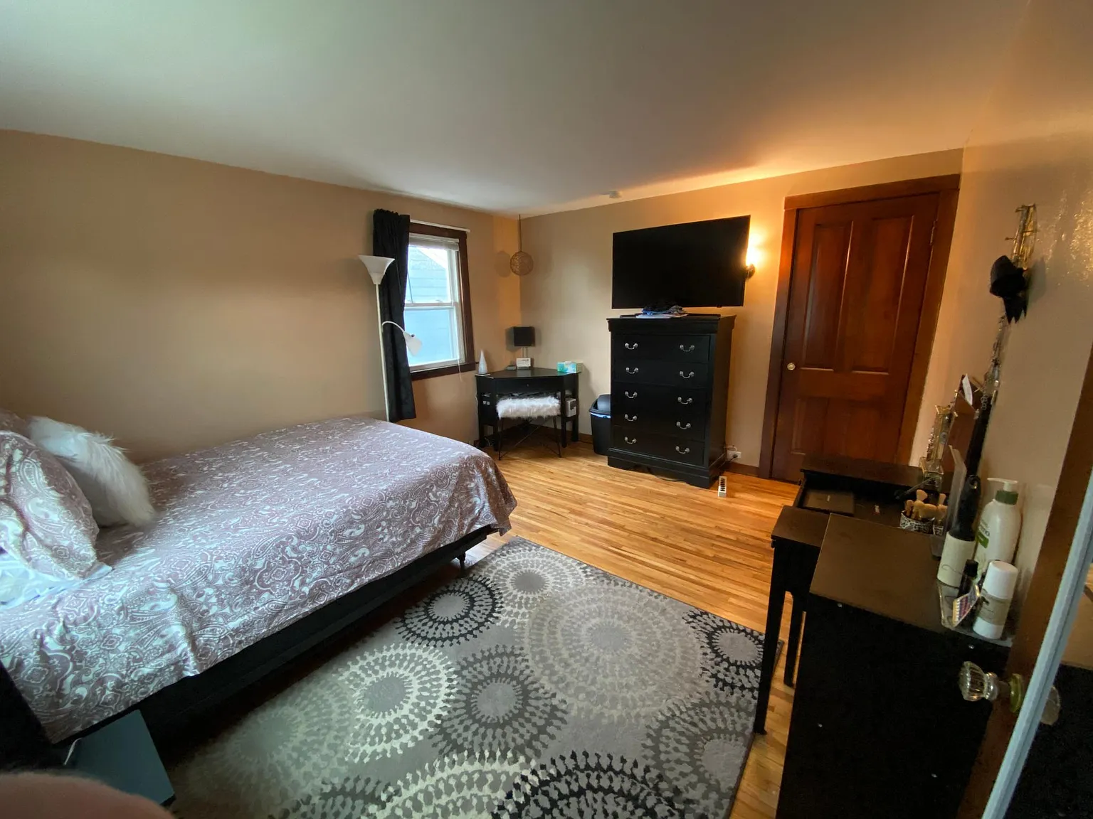 2 bed, 900 sqft, $1,395 — Photo 2