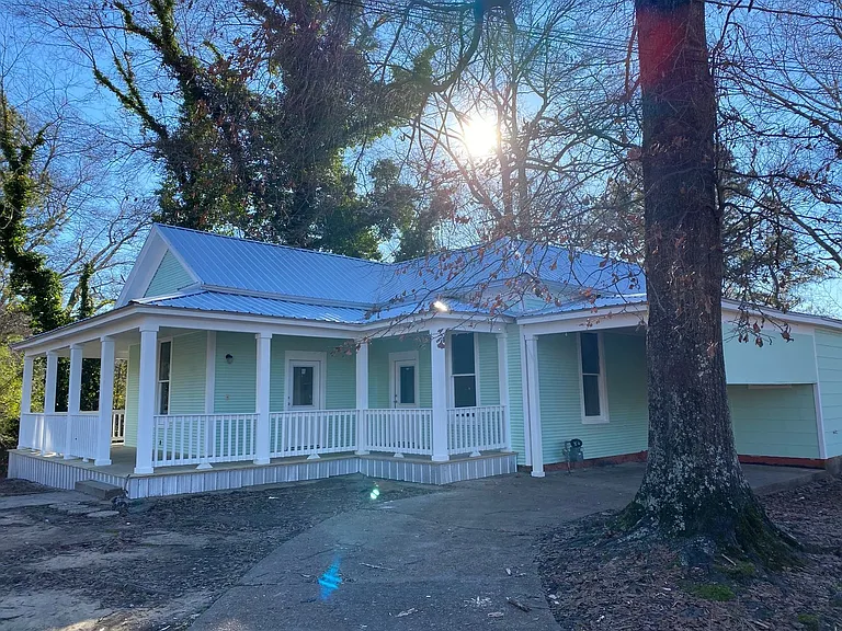 310 Wood St — Photo 9