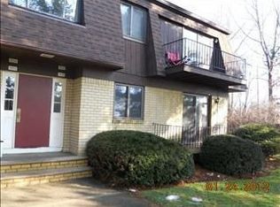 501 Cherry Hill Dr, Poughkeepsie, NY 12603