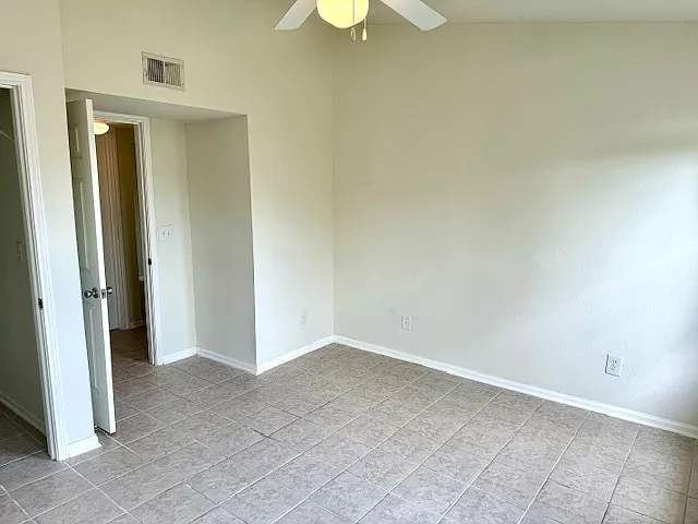 4040 Dancing Cloud Court - 321 - 321 — Photo 2