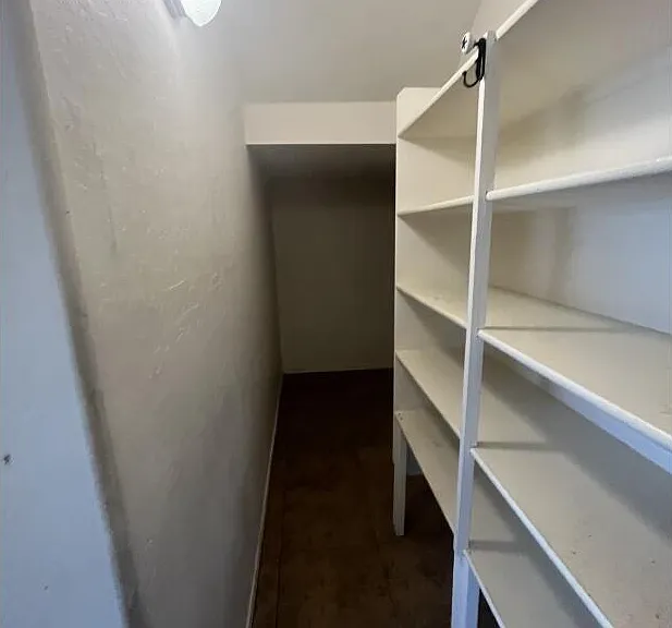 576 E Julian Dr — Photo 14