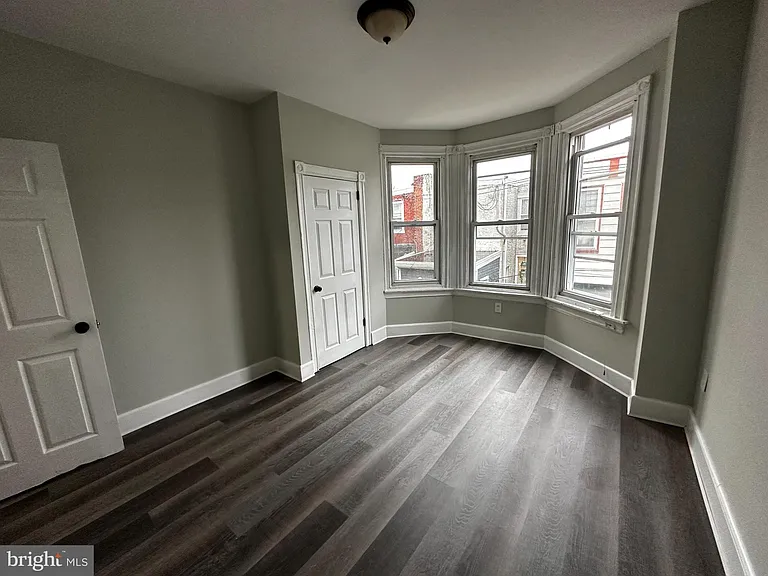 5729 Pine St #2 — Photo 10