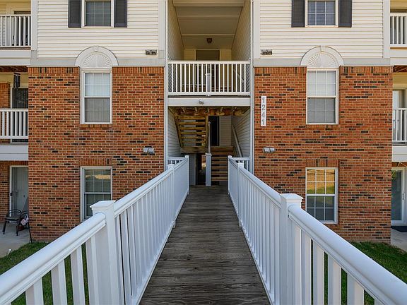 3rd image of 1241 Woodland Point Dr APT I