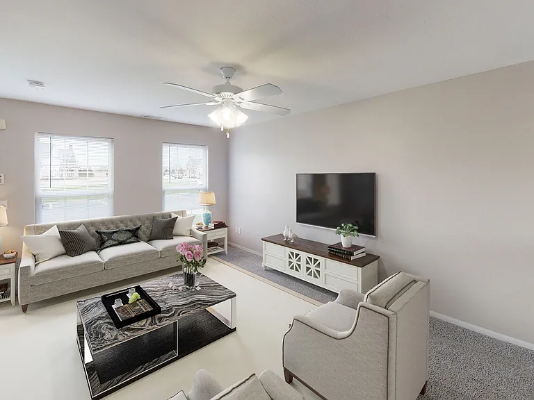 Owens Lake Commons Apartments & Townhomes — Photo 61