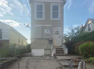 17513 145th Ave, Jamaica, NY 11434