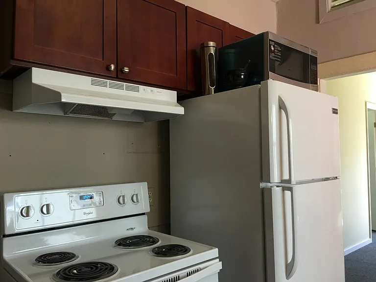 1008 E John St #3 — Photo 18