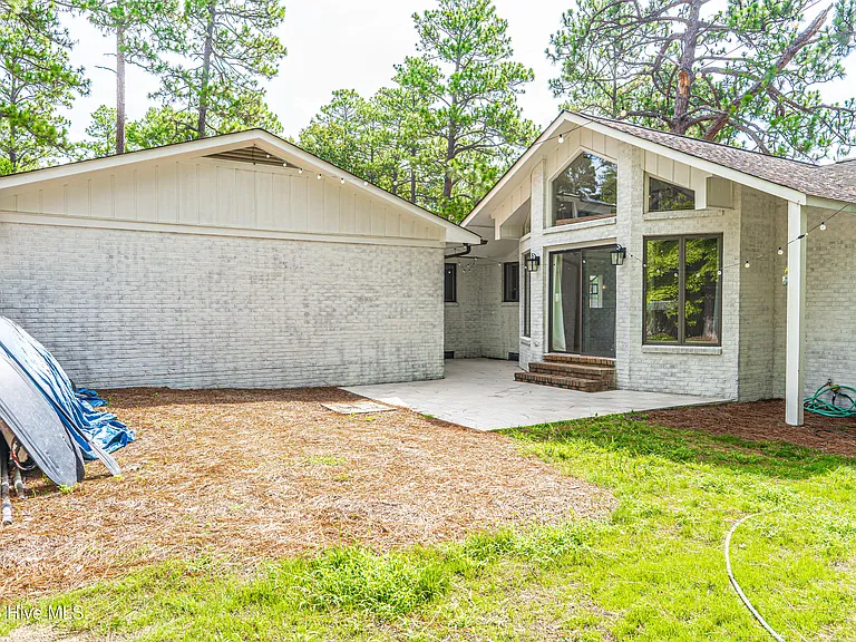 2 Sassafras Ln — Photo 45