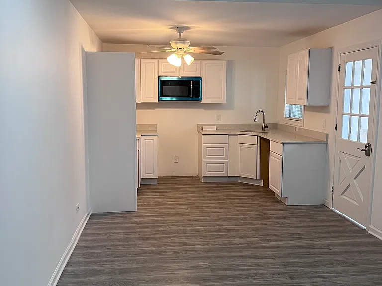 215 Lexington Ave #2A — Photo 3