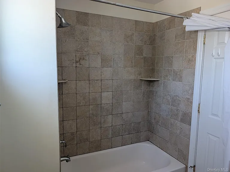 317 Bedford Ave — Photo 10