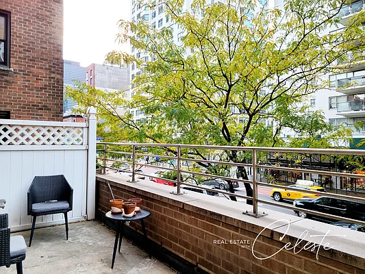 Rented by Sotheby's International Realty | media 26