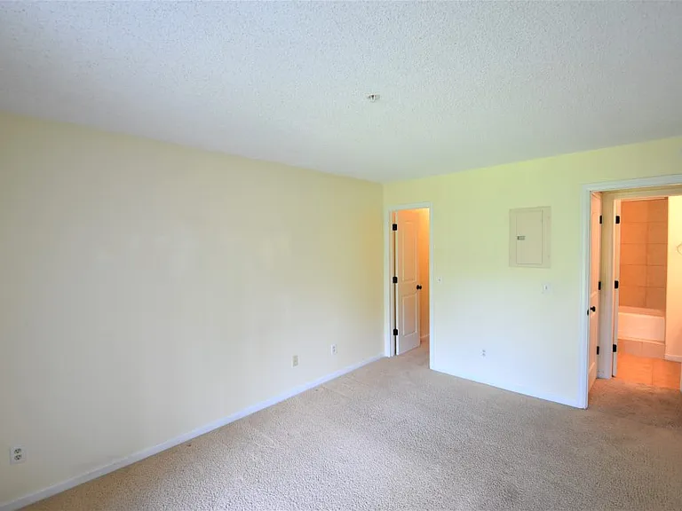 2892 Shadow Creek Dr #110 — Photo 17