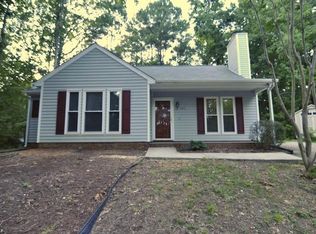 304 Beech Hill Ct, Holly Springs, NC 27540