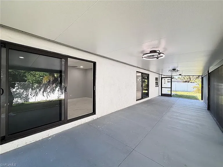 959 N Town And River Dr — Photo 29