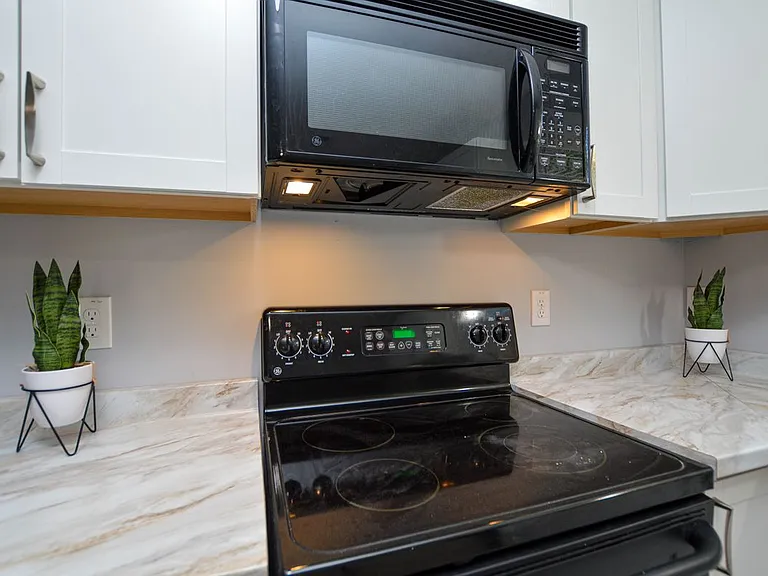 5385 Macy Grove Rd — Photo 10