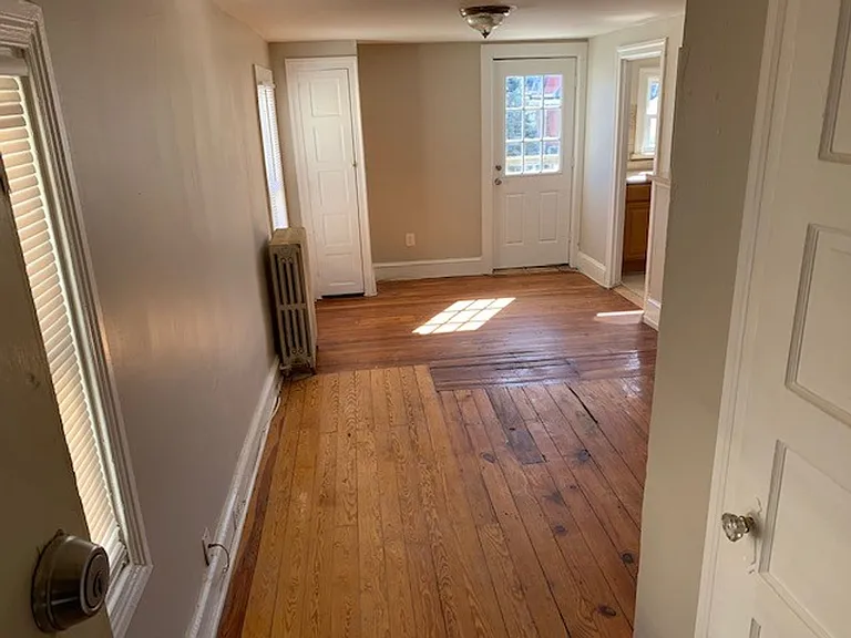 112 E Mount Airy Ave — Photo 9