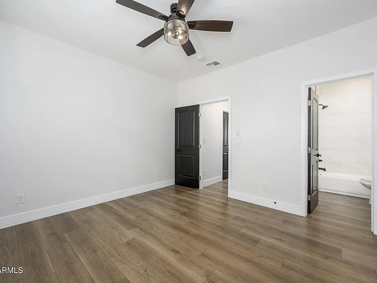 274 N Delaware St #B — Photo 18