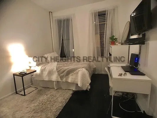 Rented by City Heights Realty | media 23