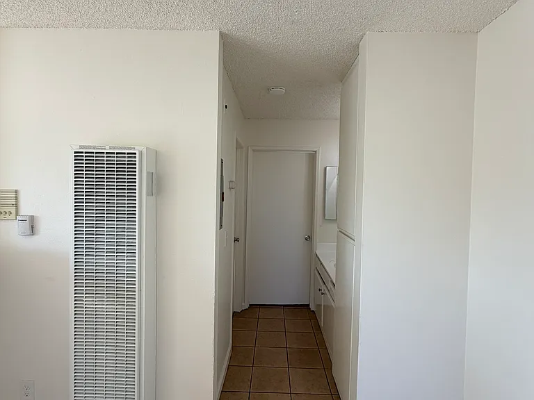 828 N Neptune Ave #4 — Photo 9