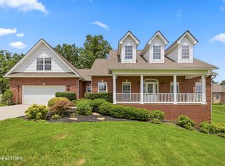 2733 Raylee Dr, Maryville, TN 37803