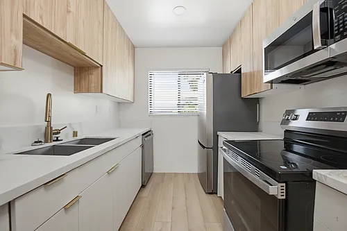 4553 North Ave Photo 1