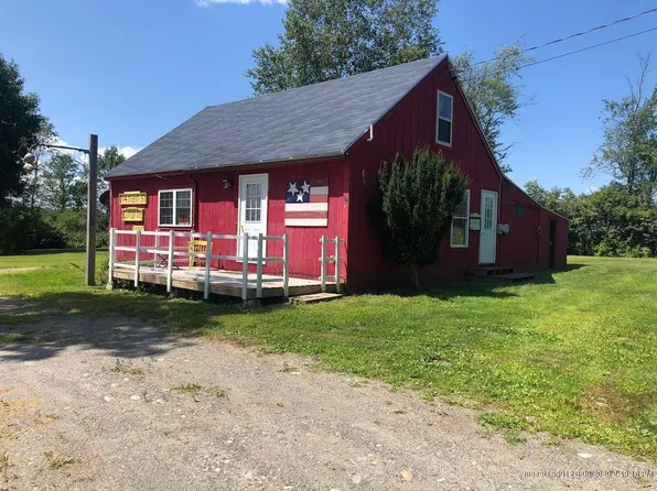 714 Main St, Clinton, ME 04927