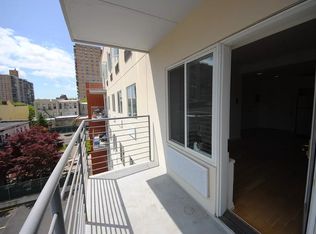 150 Johnson Ave #406, Brooklyn, NY 11206