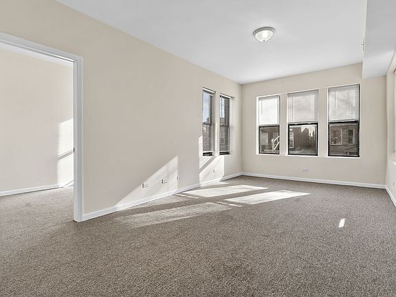 2nd image of 3350 W Evergreen Ave APT 2E