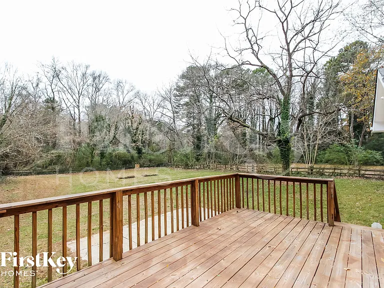 3549 Tulip Dr — Photo 15