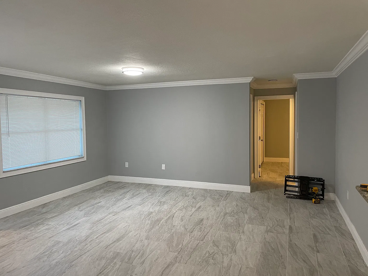 4 bed, 1359 sqft, $2,850 — Photo 2