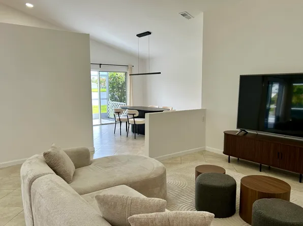9549 Aegean Dr, Boca Raton, FL 33496