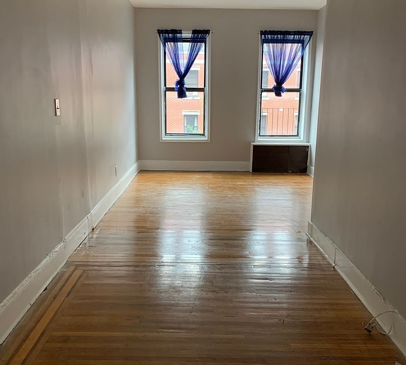 1st image of 302 E 3rd St #D4