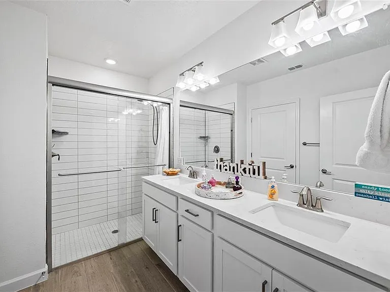 16890 Forge Surf St — Photo 14