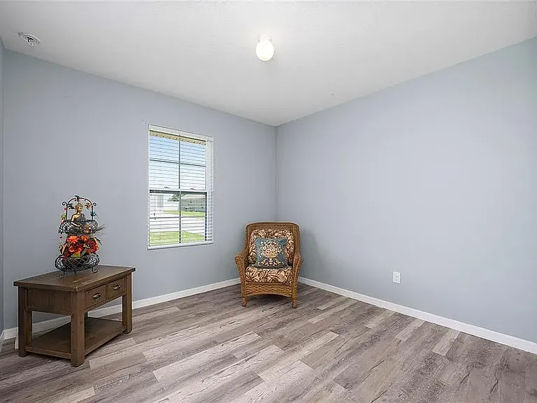6742 SW 64th Ave — Photo 9