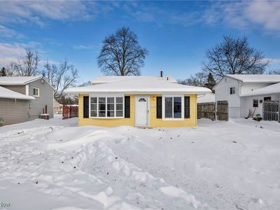 10293 Greenview Ave, Columbia Station, OH, 44028