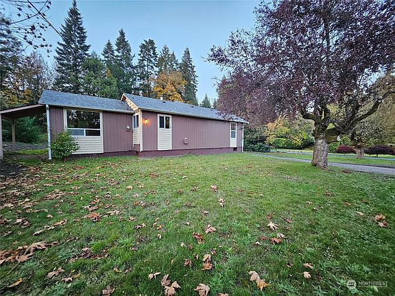 3rd image of 3421 NE Old Belfair Hwy
