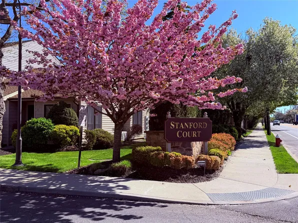 81B Stanford Court, Wantagh, NY 11793