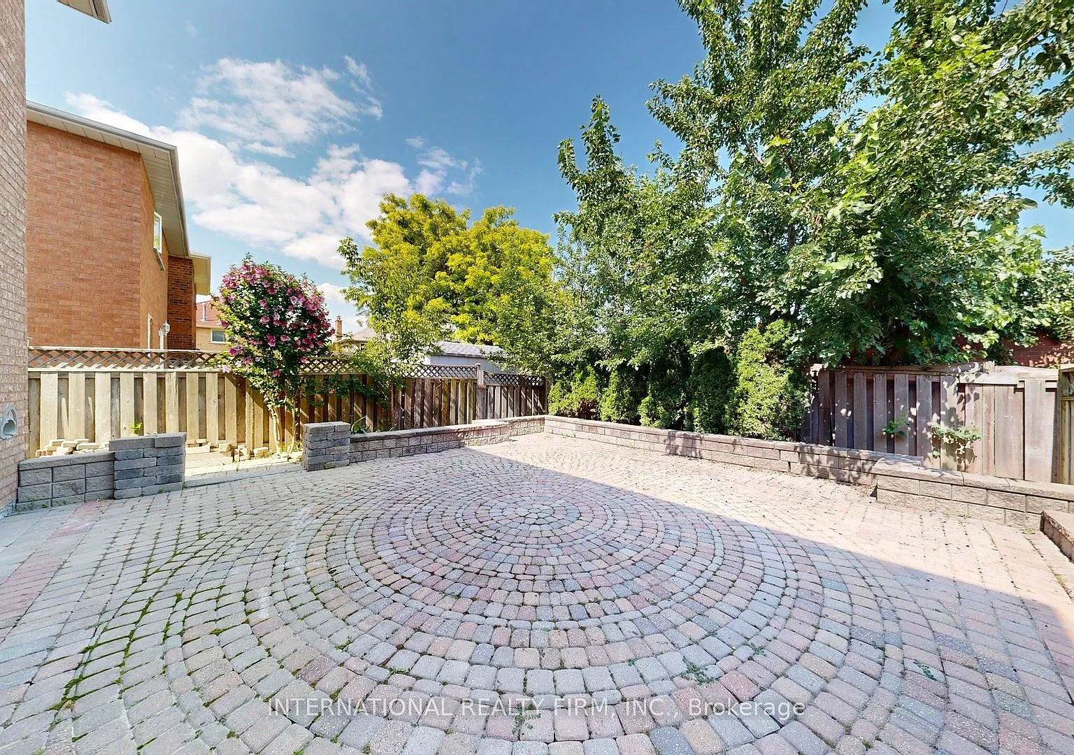 5 bed, $4,100 — Photo 3
