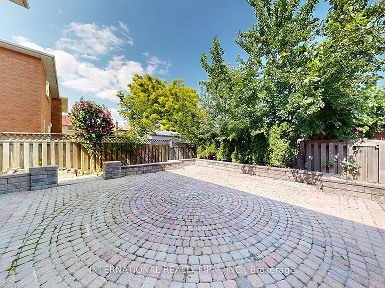 71 Olivewood Dr — Photo 3