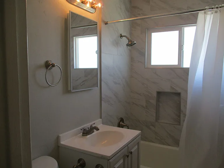 3854 Euclid Ave — Photo 8
