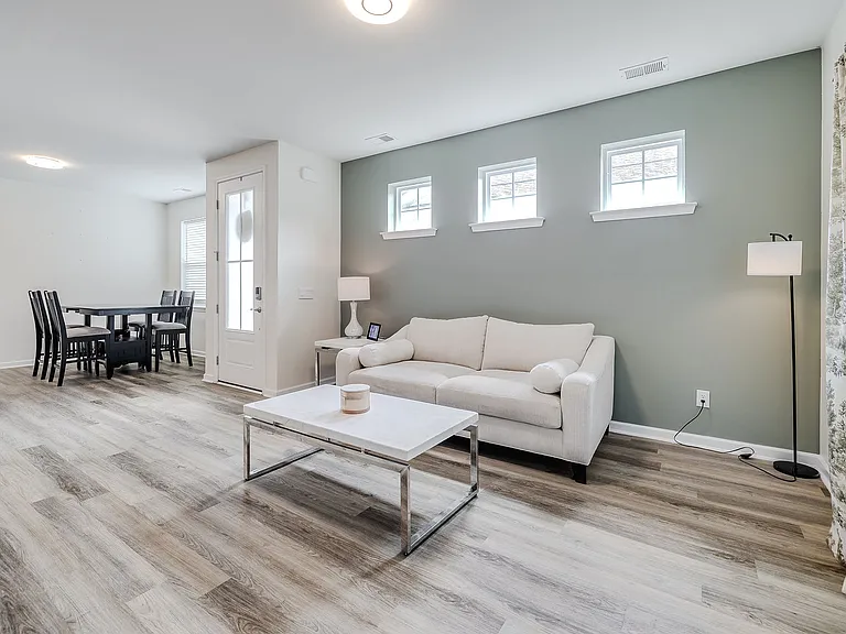 161 Holloway Hl — Photo 12