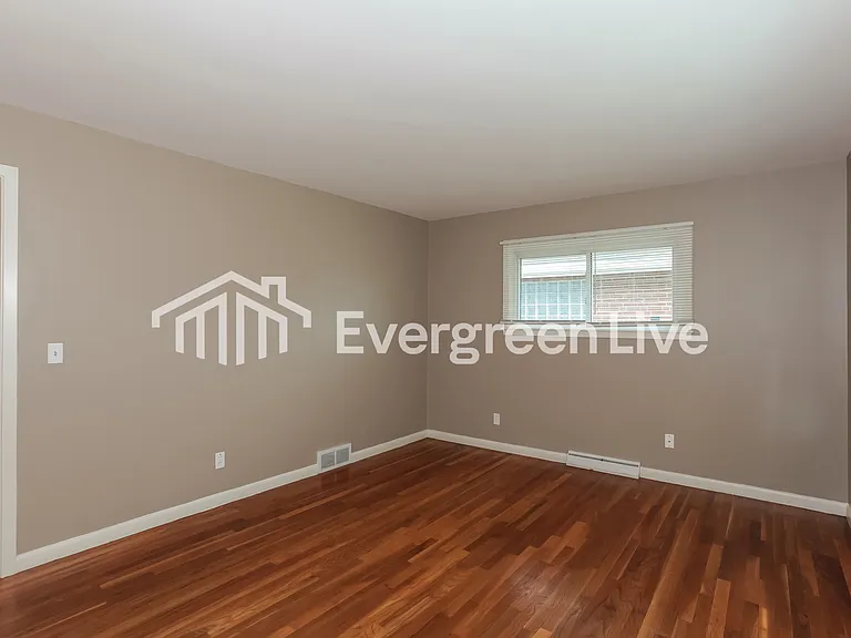 2590 Altura Dr — Photo 9