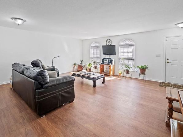 3025 Armory Dr