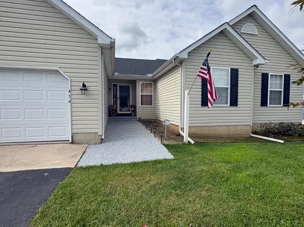 454 W Harvest Ln, Middletown, DE 19709