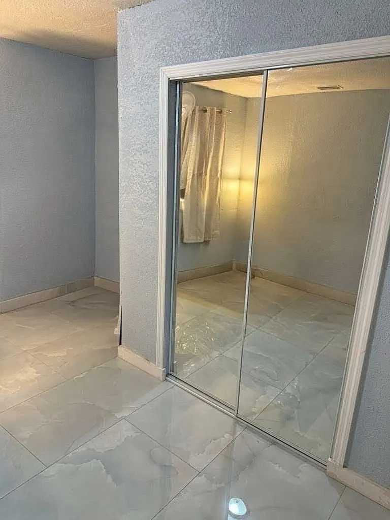 2 bed, 850 sqft, $1,600 — Photo 1