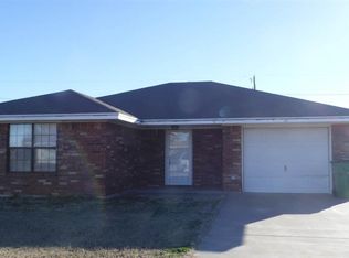 1206 Richland St, Iowa Park, TX 76367