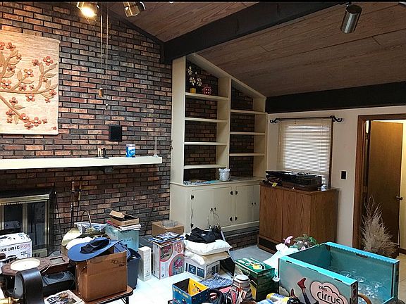 Built-Ins Great Room